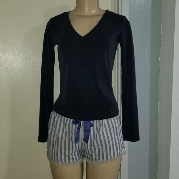 Ted Backer black top 1 - Picture 2 of 10